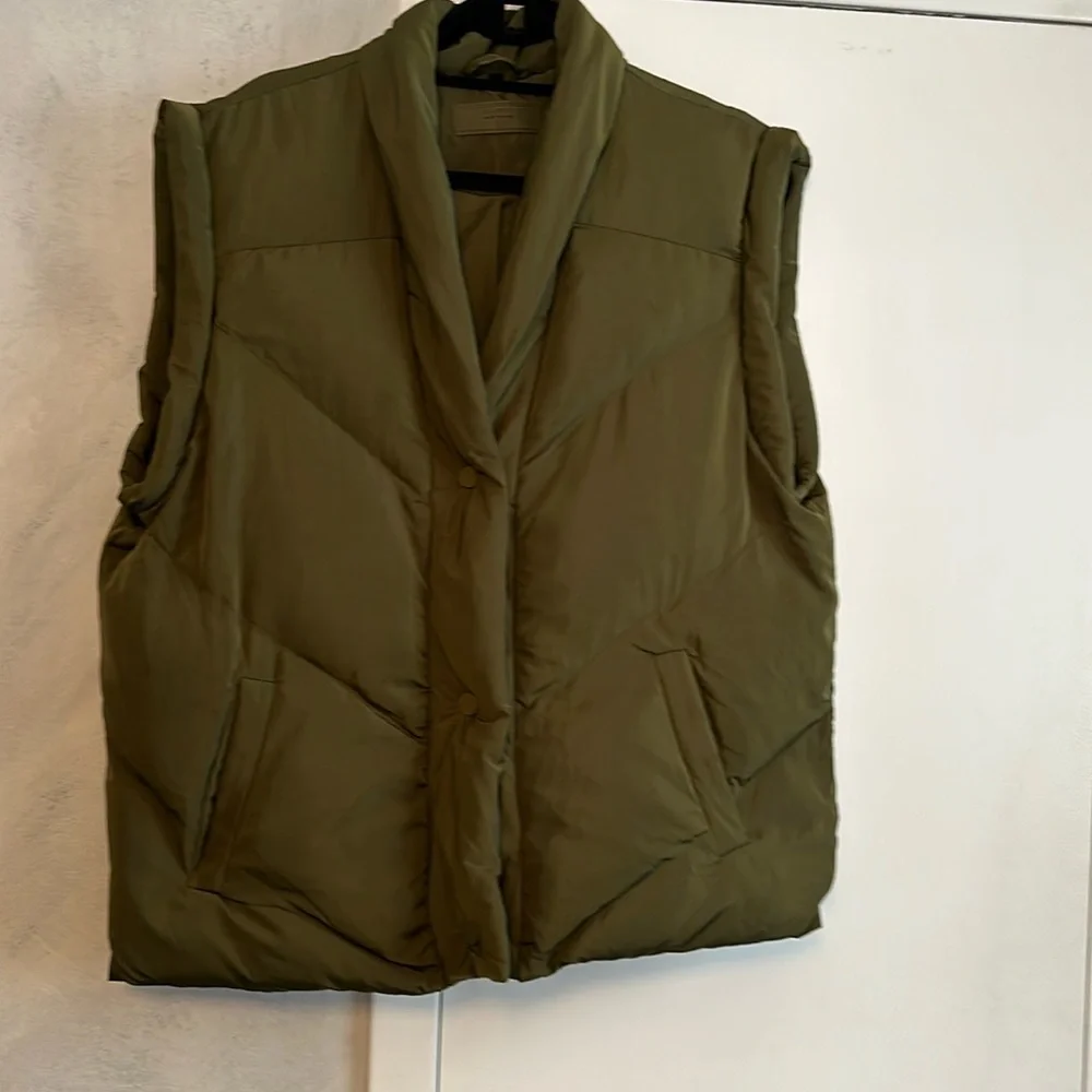 Blank NYC olive green quilted vest size small - Picture 1 of 7